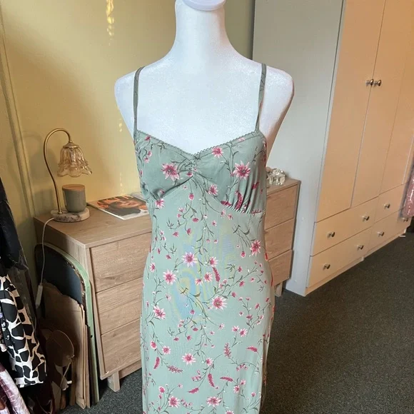 Thirty Thirty | Dresses | Sage Green Pink Floral Stretch Bodycon Spaghetti  Strap Empire Bodice Dress M | Poshmark